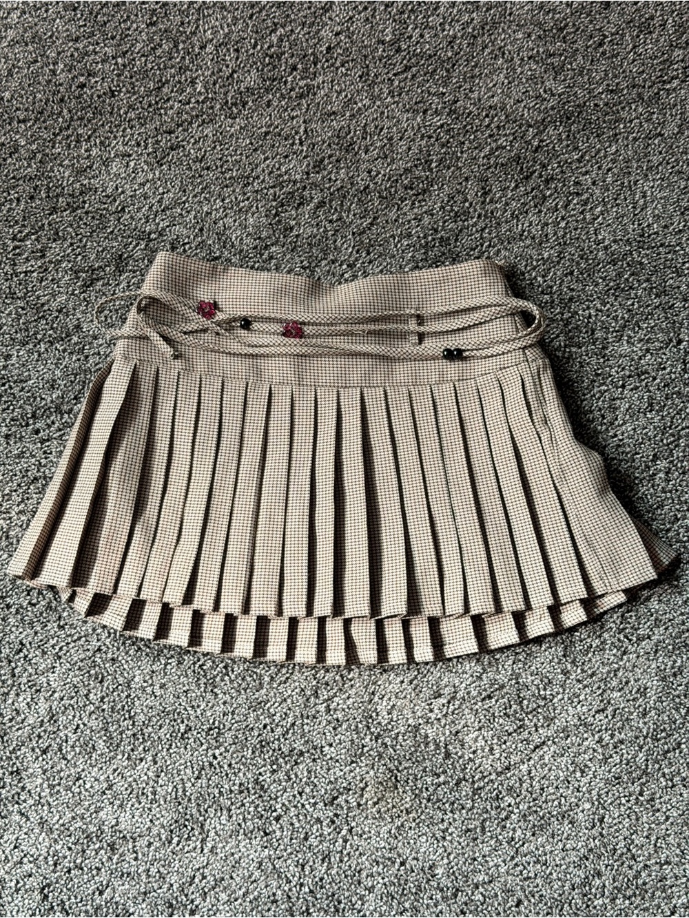 Princess Polly Beige Houndstooth Pleated Mini Skirt